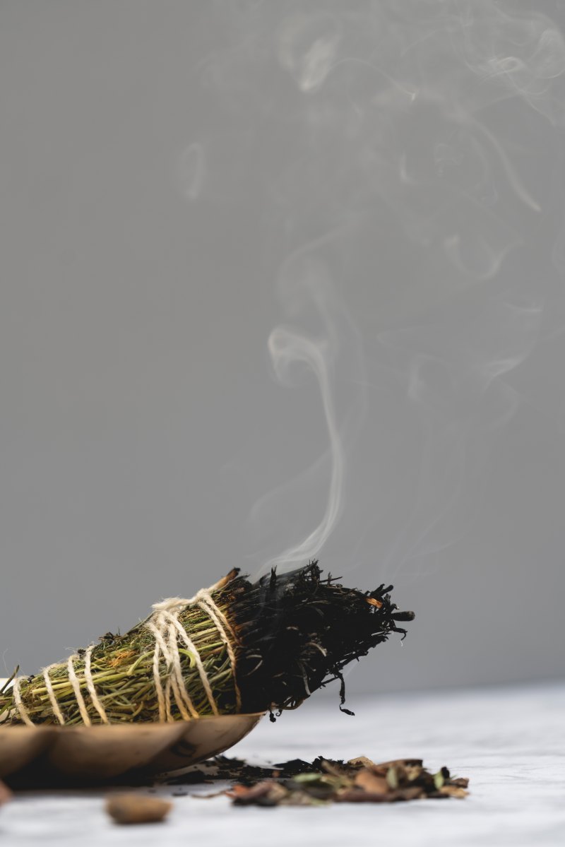 Smudge stick burning